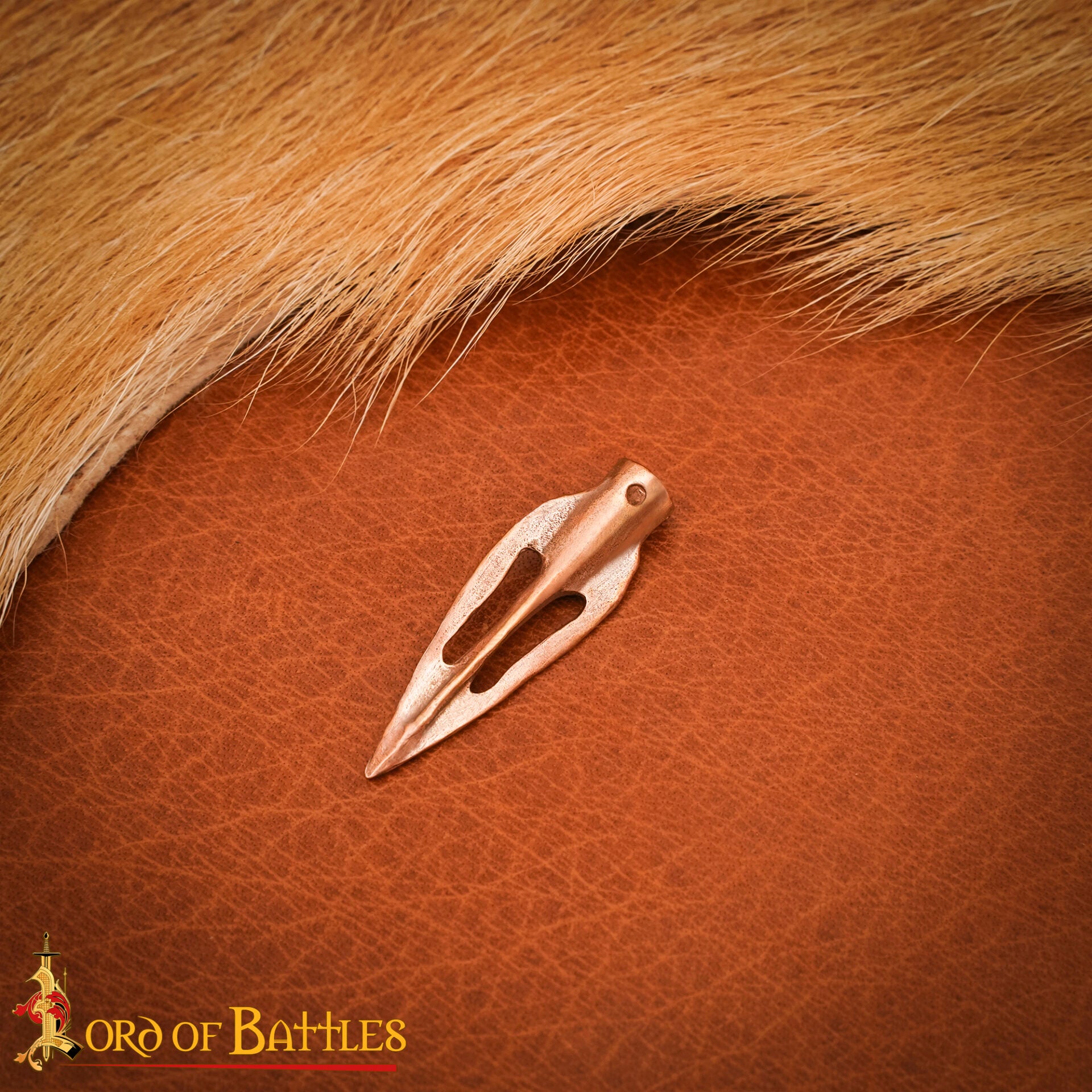 Punta de Flecha de Bronce Fundido a la Cera Perdida con Hoja Perforada Siglos Viii-v A.c. 3,5 Cm - Imagen 1