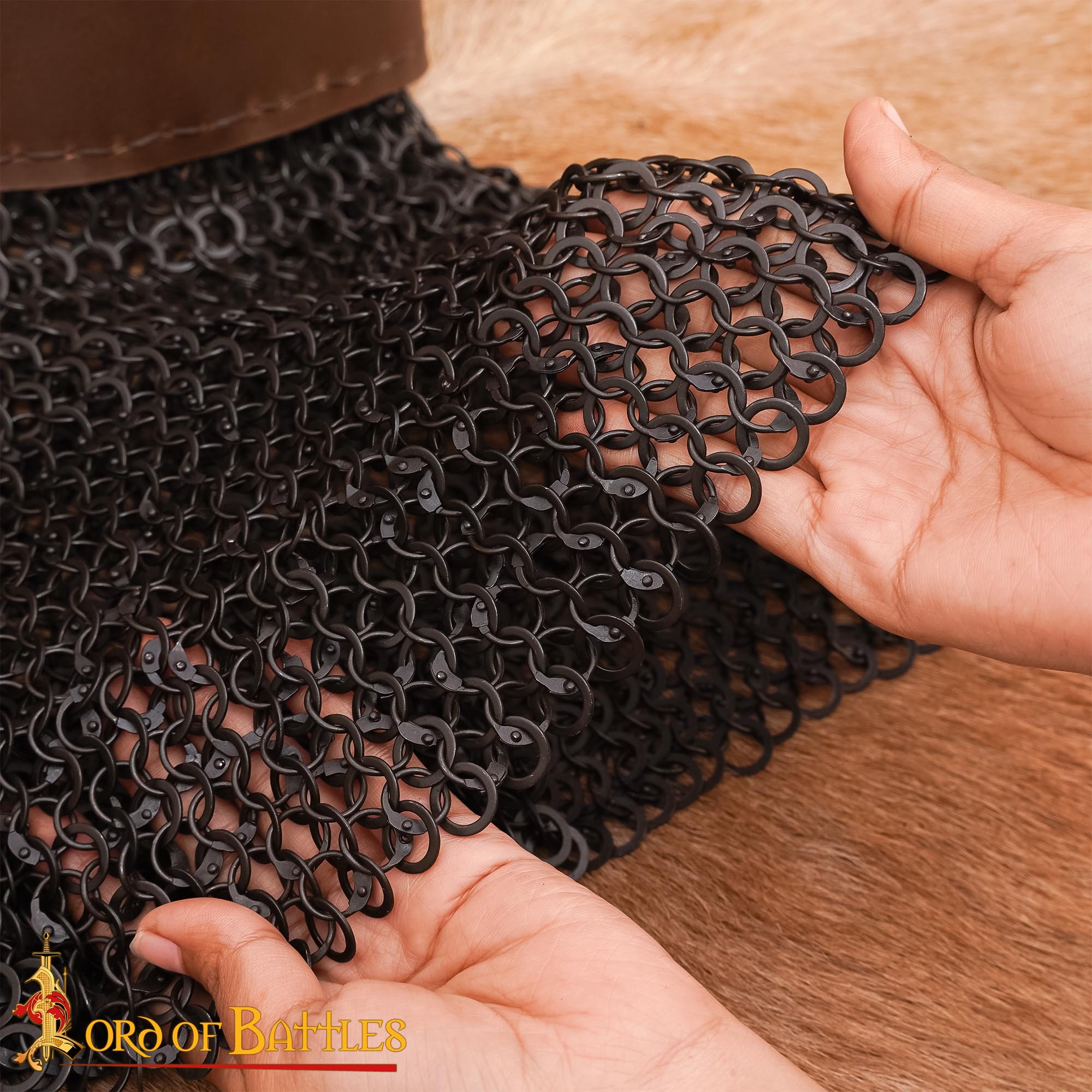 Cota de Malla Medieval Aventail - Anillo Redondo Remachado con Cúpula de 9 Mm con Anillos Sólidos Planos Alternos - Acero Dulce de Calibre 17 - Ideal para Larp, Cosplay y Disfraces de Cine - Imagen 6