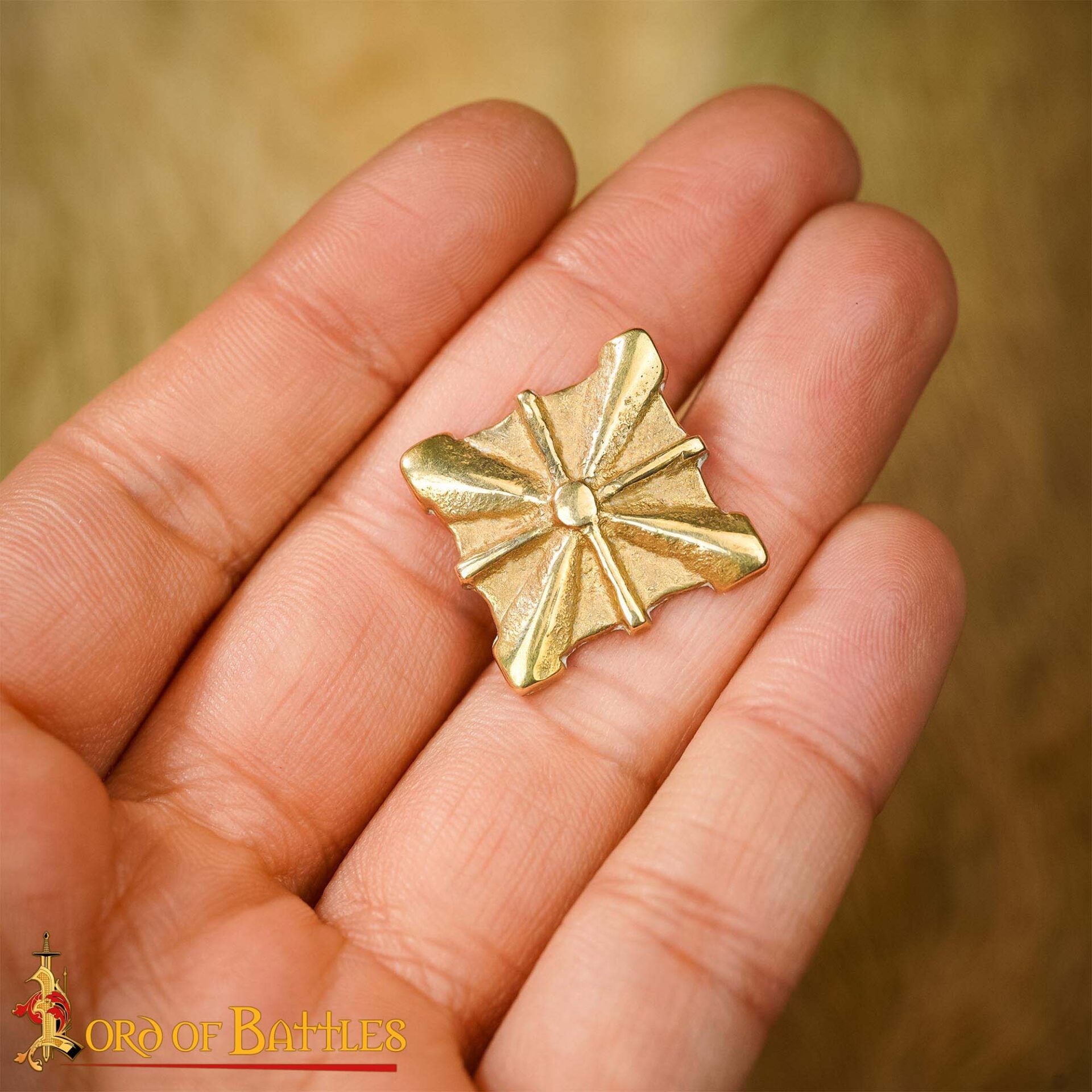 Monturas Medievales de Latón Macizo Puro, Herrajes Decorativos para Uso en Cuero| Juego de 5, 2cm - Imagen 7