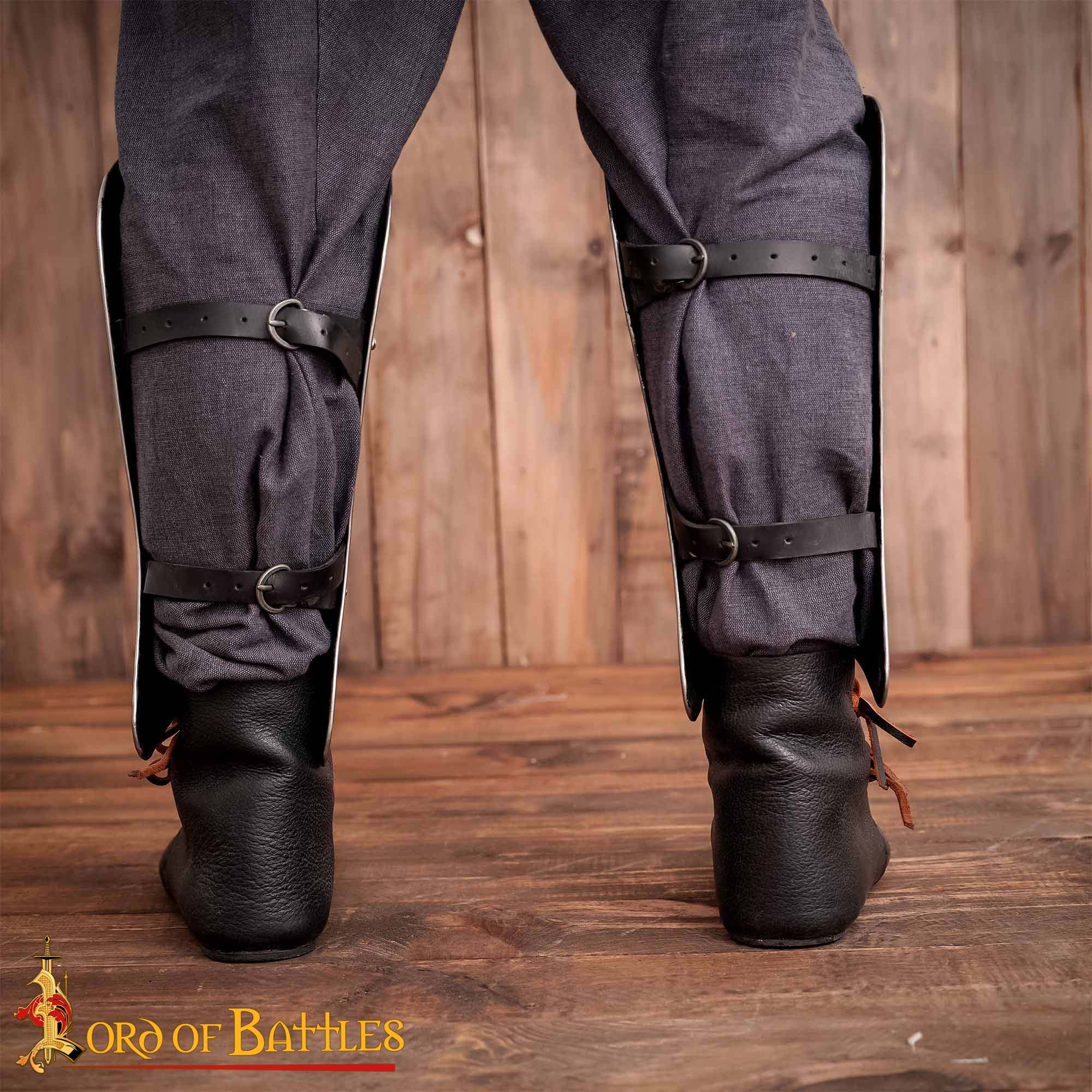 Grebas Medievales de Acero Liso - Armadura de Piernas del Siglo Xiv para Guerreros Listos para la Batalla - Imagen 8