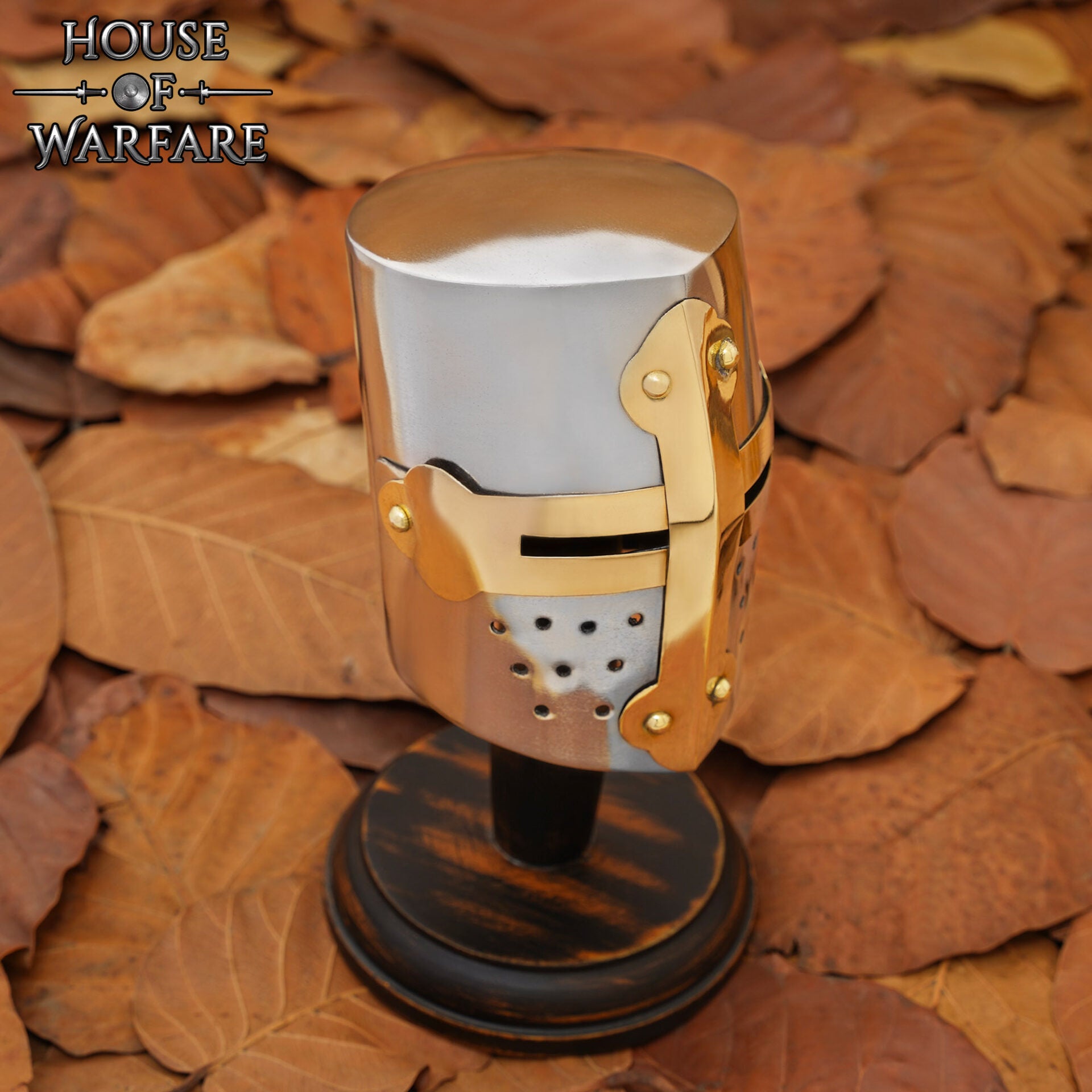 Casco de Caballero Hecho a Mano de Crusader Miniatures - Imagen 5