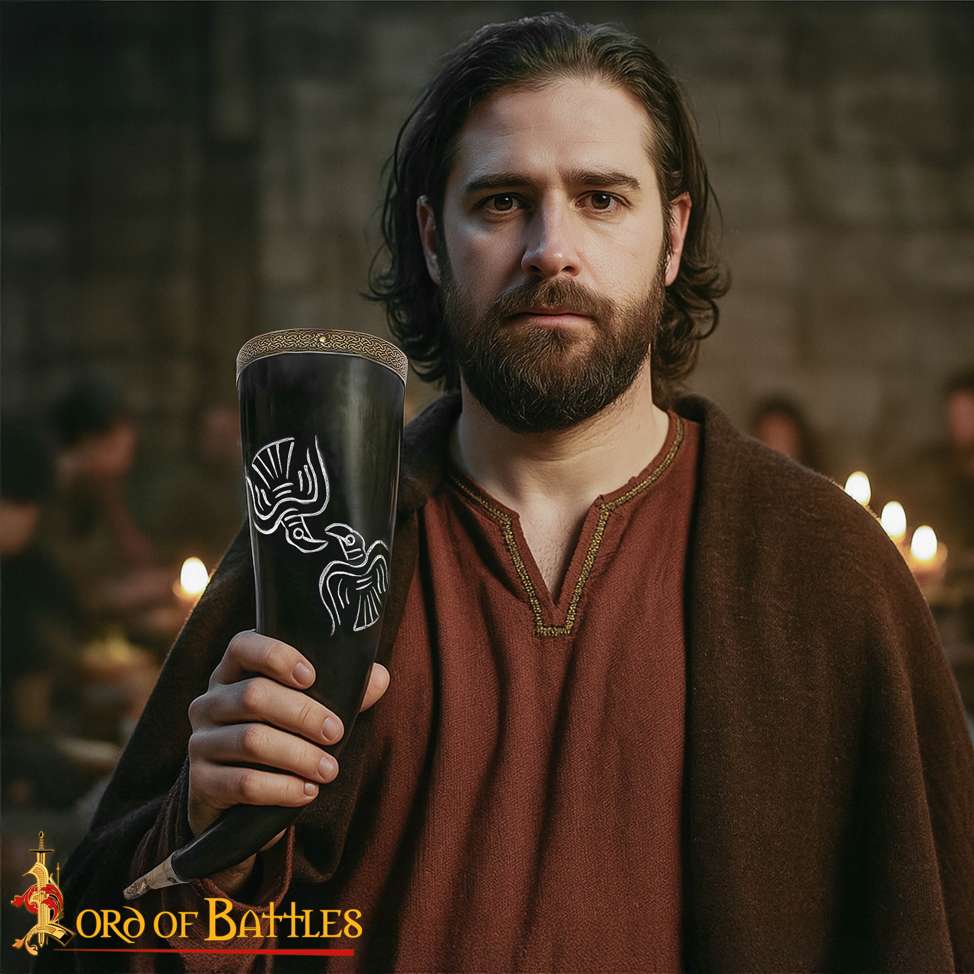 Cuerno para Beber Vikingo Grabado -cuerno de Buey Pulido con Borde y Punta de Latón | Motivo de Pájaro Nórdico - Imagen 2