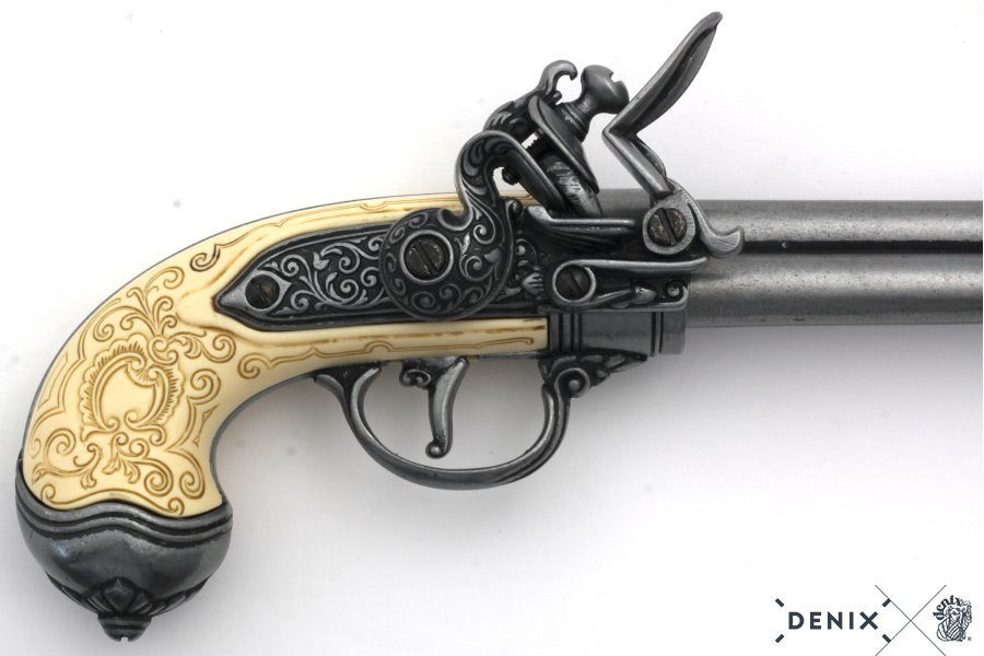 Imagen de PISTOLA DE CHISPA DE 3 CAÑONES, ITALIA 1680 1016G,Réplica no funcional parte de nuestra colección en Espadas y más, sitio oficial.