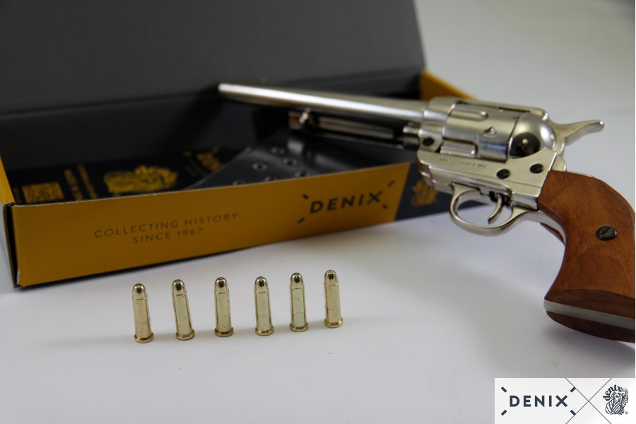 Imagen de Revólver Cal. 45 de caballería, CON 6 BALAS, 1-1191NQ, Réplica no funcional parte de nuestra colección en Espadas y más, sitio oficial.