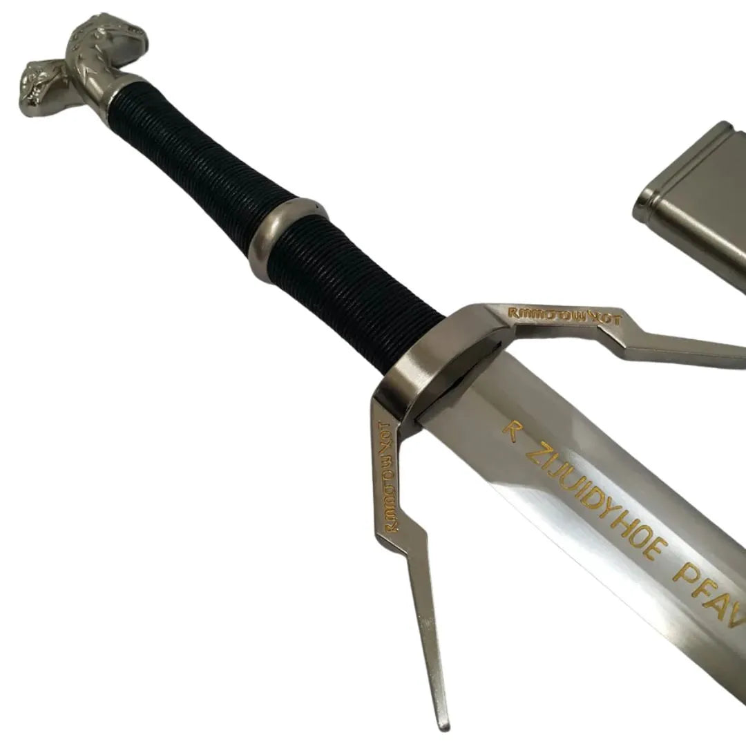 Imagen de Espada de plata Geralt de Rivia The Witcher parte de nuestra colección en Espadas y más, sitio oficial.