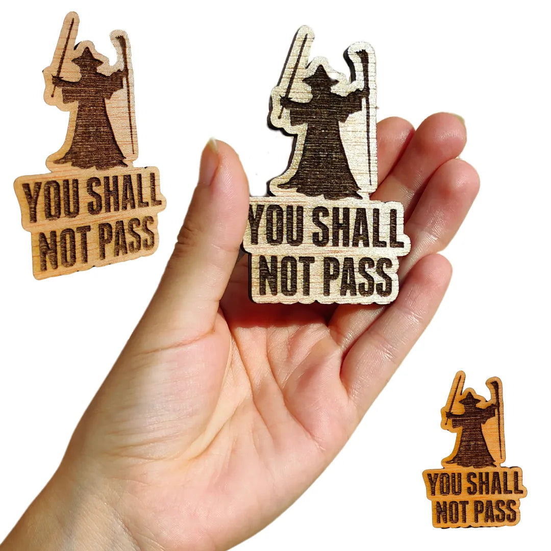 Imagen de Iman You Shall Not Pass El Señor De Los Anillos parte de nuestra colección en Espadas y más, sitio oficial.