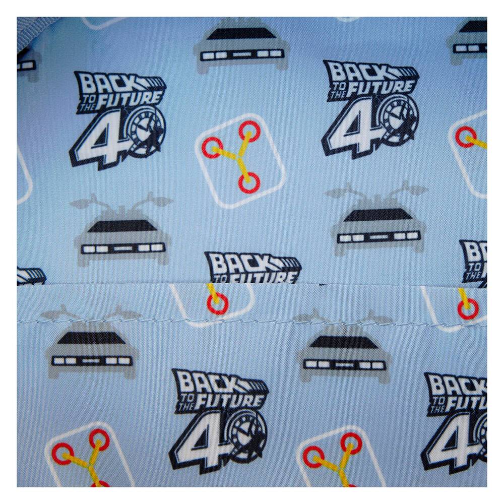 Imagen de Mochila 40Th Anniversary Regreso Al Futuro Loungefly 26Cm parte de nuestra colección en Espadas y más, sitio oficial.