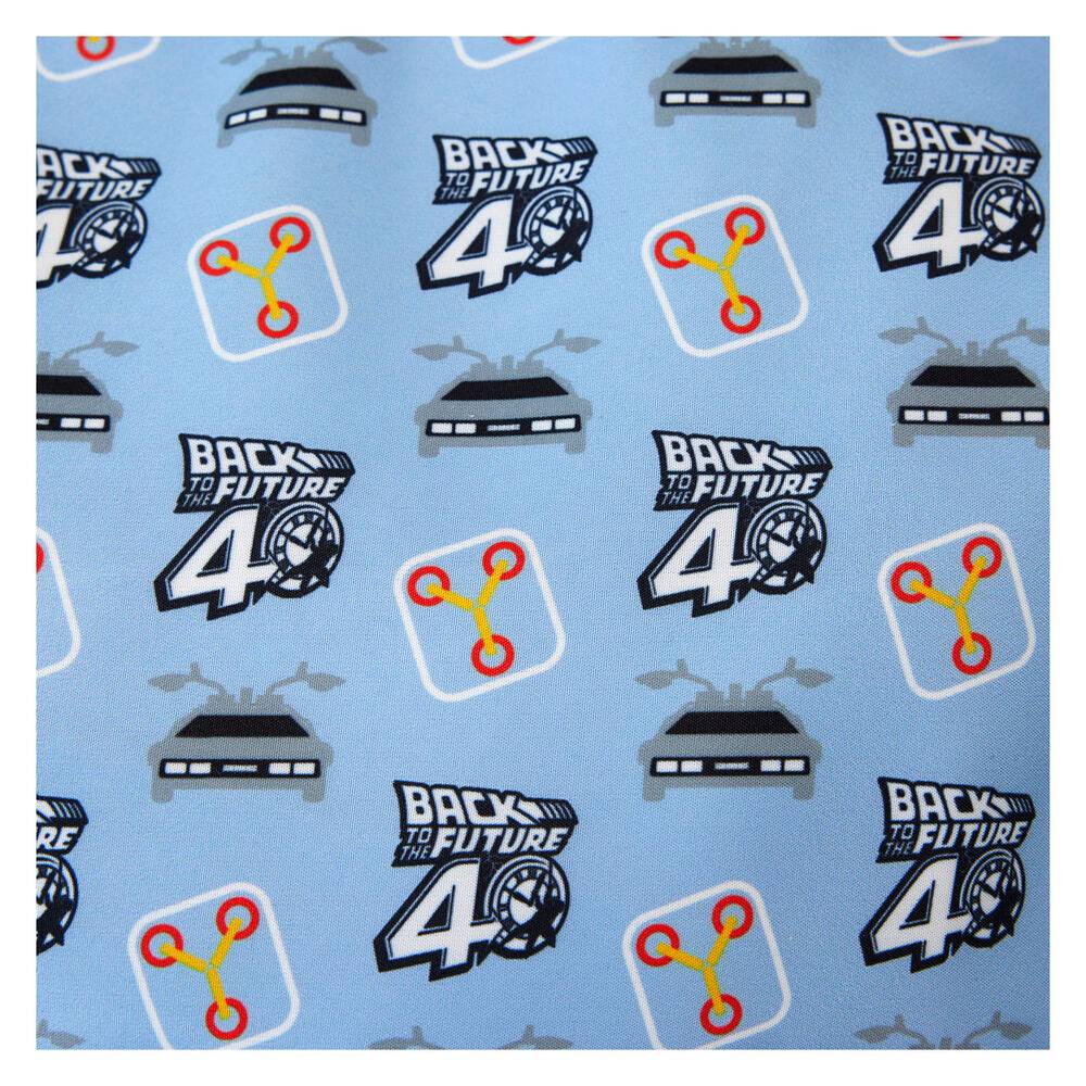 Imagen de Mochila Nylon 40Th Anniversary Regreso Al Futuro Loungefly 44Cm parte de nuestra colección en Espadas y más, sitio oficial.