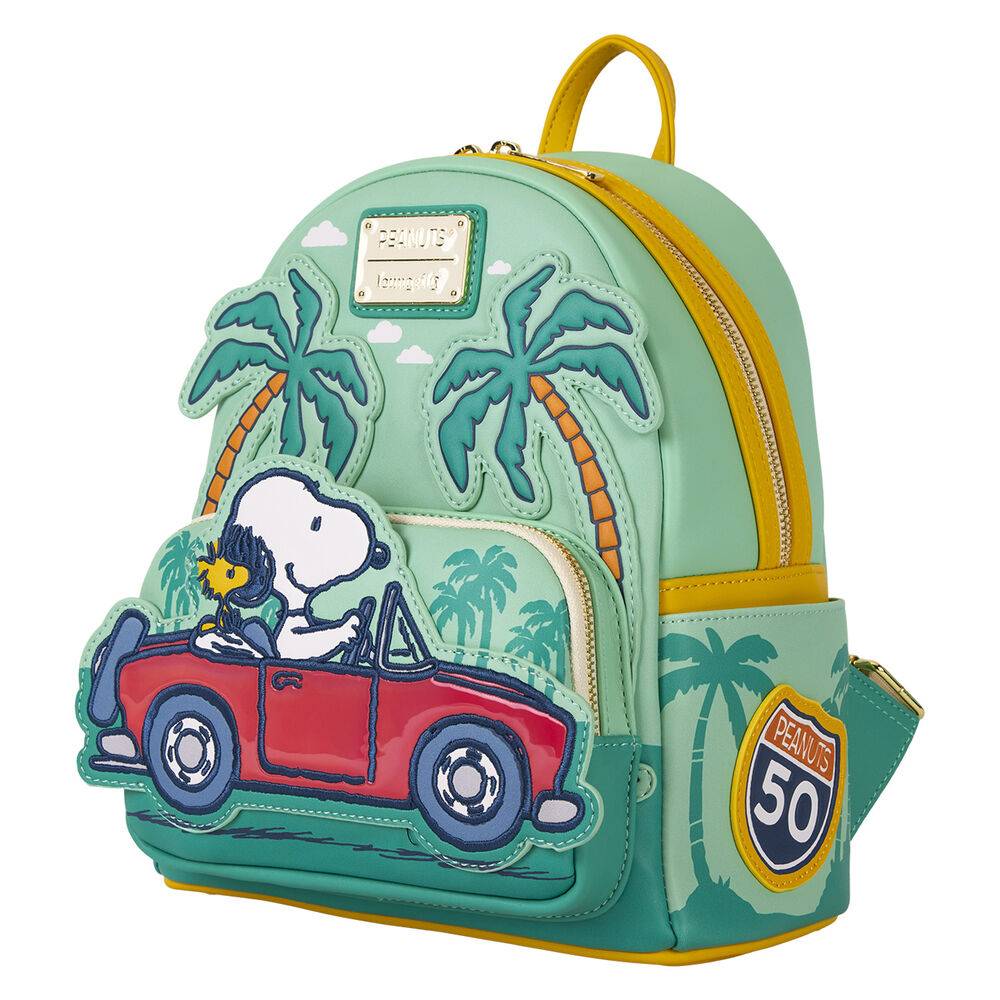 Imagen de Mochila Road Trip Snoopy Loungefly 26Cm parte de nuestra colección en Espadas y más, sitio oficial.