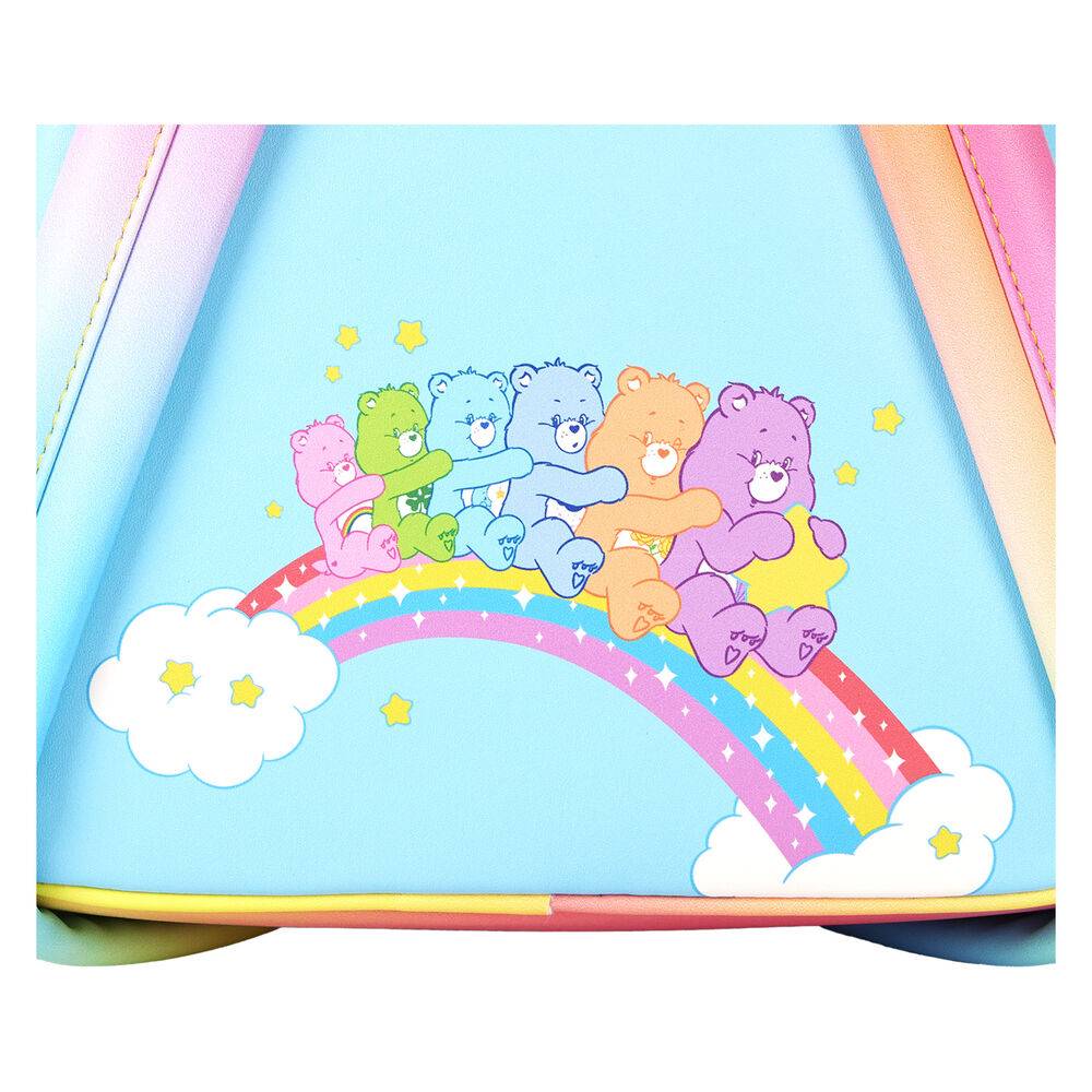 Imagen de Mochila Arcoiris Osos Amorosos Loungefly 26Cm parte de nuestra colección en Espadas y más, sitio oficial.