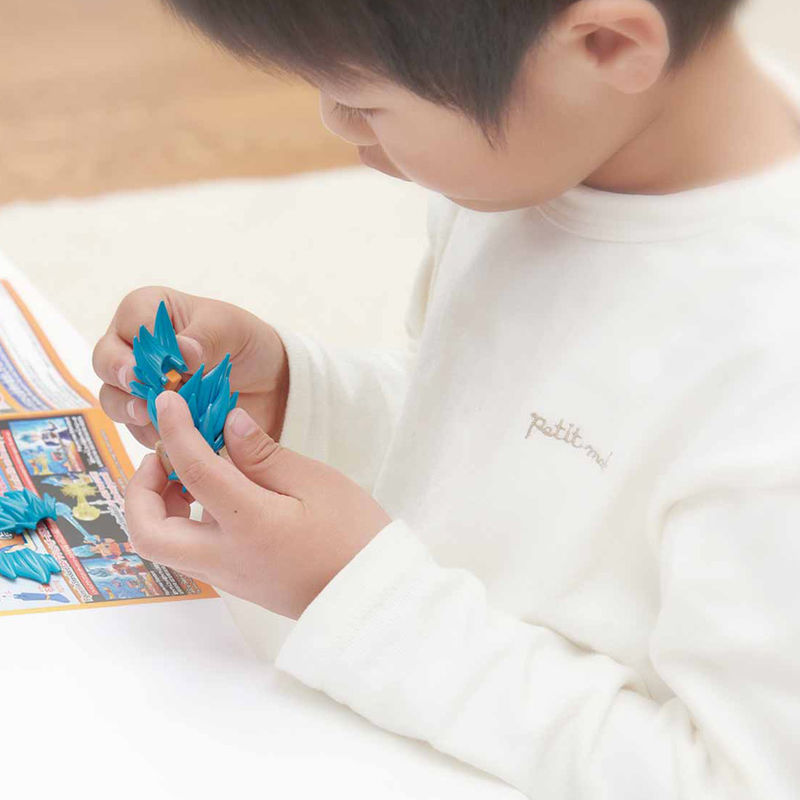 Imagen 2 - Figura Super Saiyan God Super Saiyan Son Goku Model Kit Dragon Ball Super 15Cm