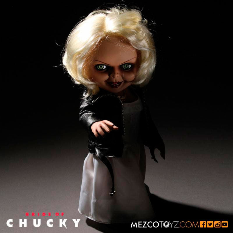 Imagen de Figura Tiffany La Novia De Chucky Parlante 38Cm parte de nuestra colección en Espadas y más, sitio oficial.