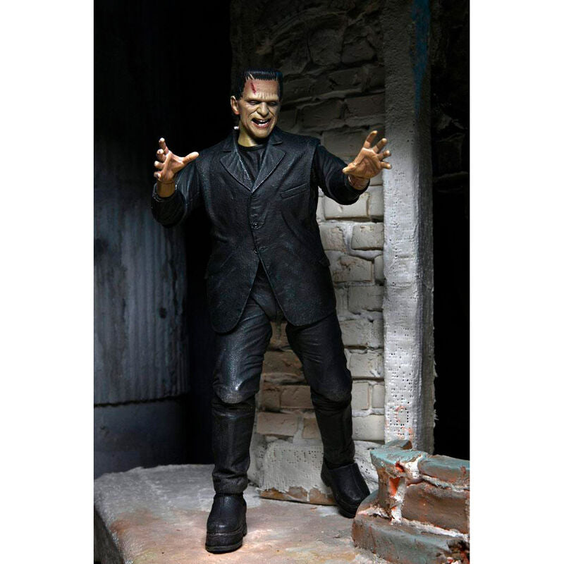 Imagen 5 - Figura Ultimate Frankenstein Monster Universal Monsters 18Cm