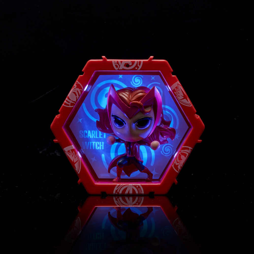 Imagen de Figura Led Wow! Pod Scarlet Witch Marvel parte de nuestra colección en Espadas y más, sitio oficial.