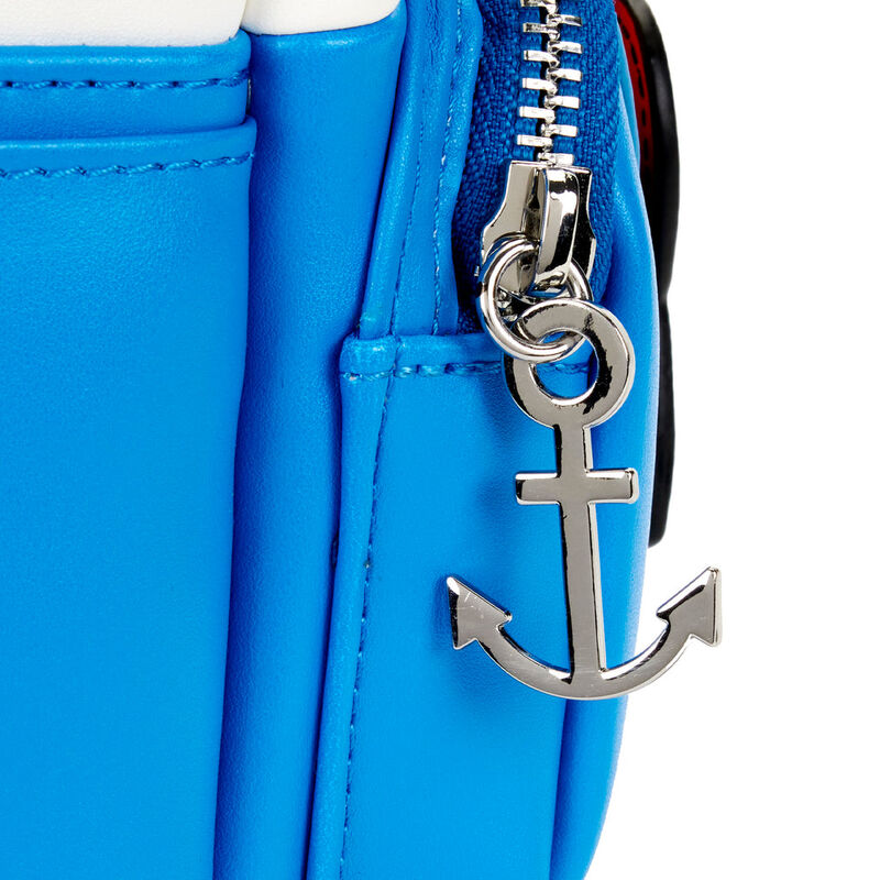 Imagen de Mochila Pato Donald Disney Loungefly 26Cm parte de nuestra colección en Espadas y más, sitio oficial.