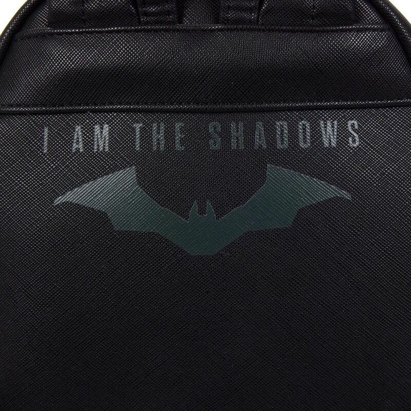 Imagen 3 de Mochila Cosplay The Batman Dc Comics Loungefly 26Cm
