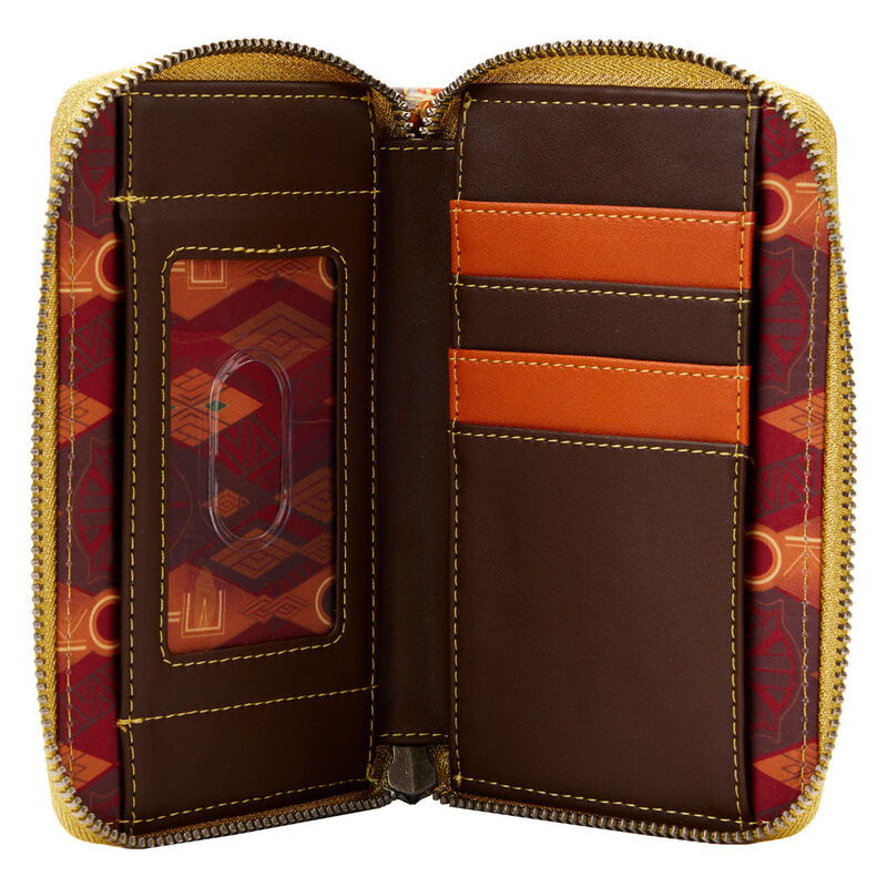 Imagen de Cartera Okoye Wakanda Forever Black Panther Marvel Loungefly parte de nuestra colección en Espadas y más, sitio oficial.