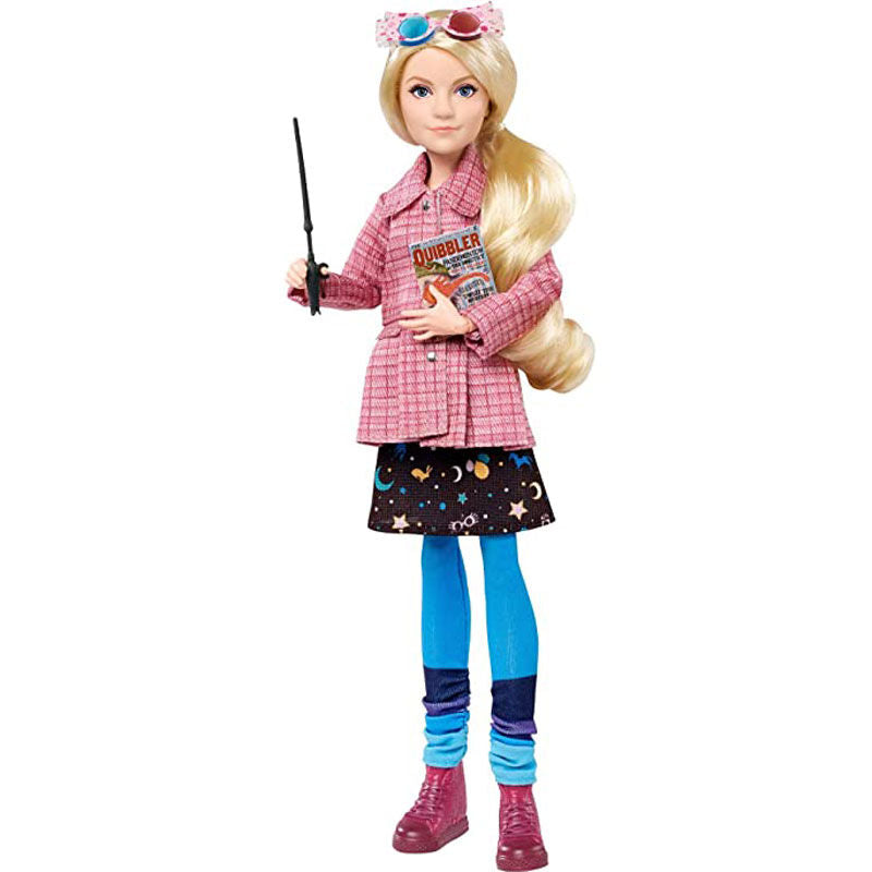 Imagen de Muñeca Luna Lovegood Harry Potter parte de nuestra colección en Espadas y más, sitio oficial.