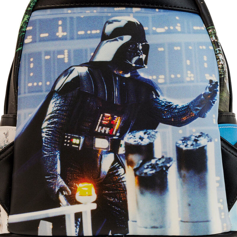 Imagen de Mochila Final Frames Star Wars The Empire Strikes Back Loungefly 25Cm parte de nuestra colección en Espadas y más, sitio oficial.