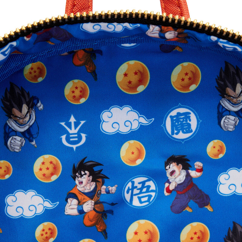 Imagen de Mochila Trio Dragon Ball Z Loungefly 31Cm parte de nuestra colección en Espadas y más, sitio oficial.