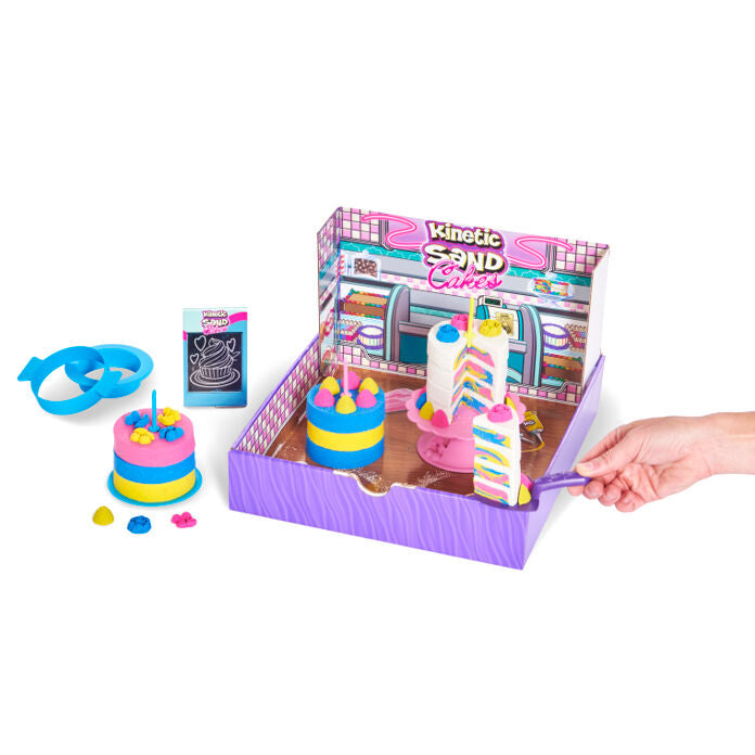 Imagen de Set Rainbow Cake Shoppe Kinetic Sand parte de nuestra colección en Espadas y más, sitio oficial.