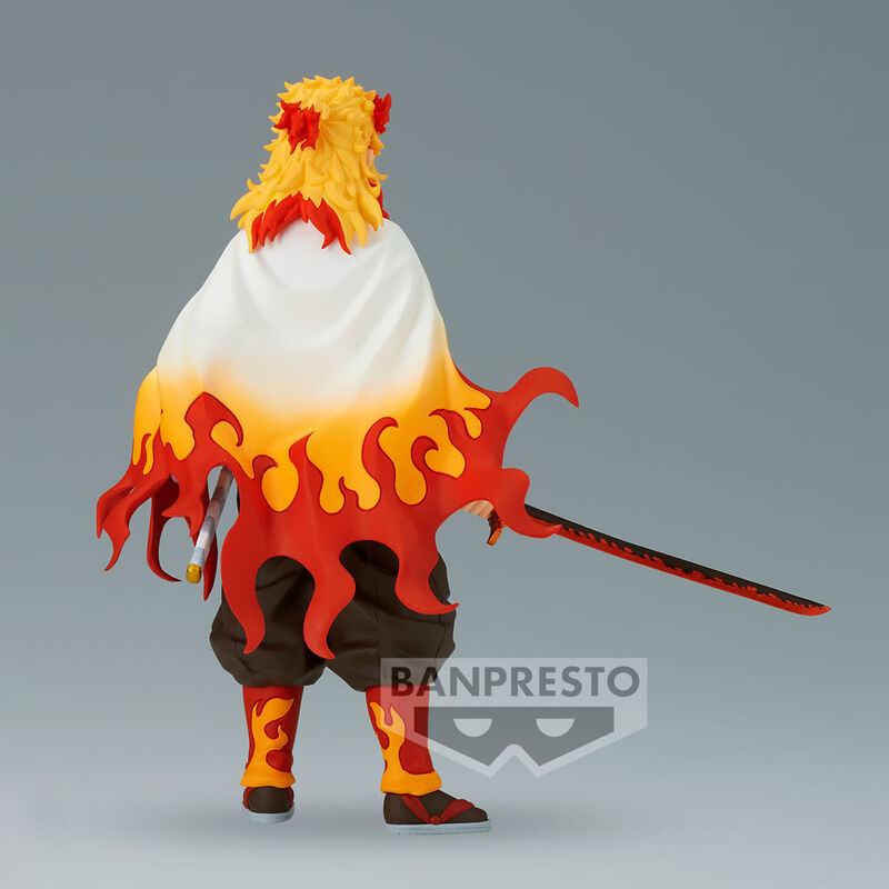 Imagen de Figura Kyojuro Rengoku Demon Slayer Kimetsu No Yaiba 17Cm parte de nuestra colección en Espadas y más, sitio oficial.