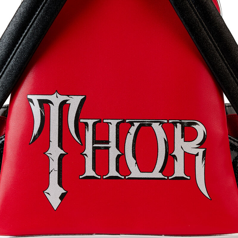 Imagen de Mochila Metallic Thor Marvel Loungefly 26Cm parte de nuestra colección en Espadas y más, sitio oficial.