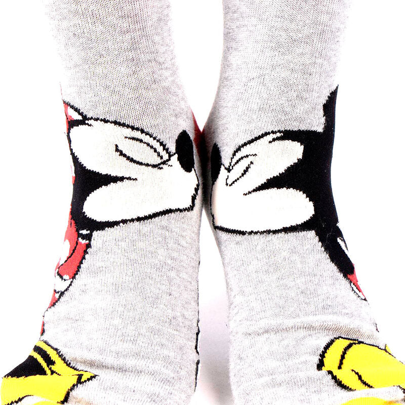 Imagen de Set 3 Calcetines Minnie Disney Adulto parte de nuestra colección en Espadas y más, sitio oficial.