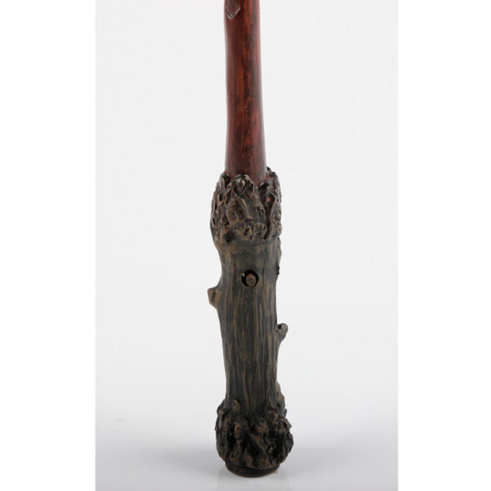 Imagen de Varita Magica Luz Harry Potter parte de nuestra colección en Espadas y más, sitio oficial.