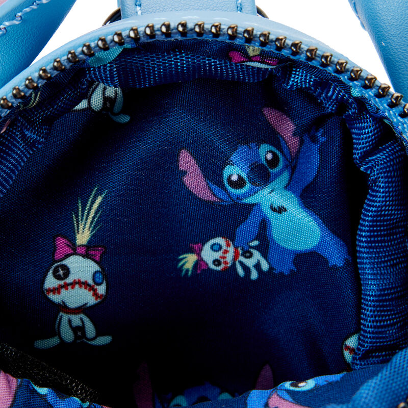 Imagen de Bolsa Premios Perro Stitch Disney Loungefly parte de nuestra colección en Espadas y más, sitio oficial.