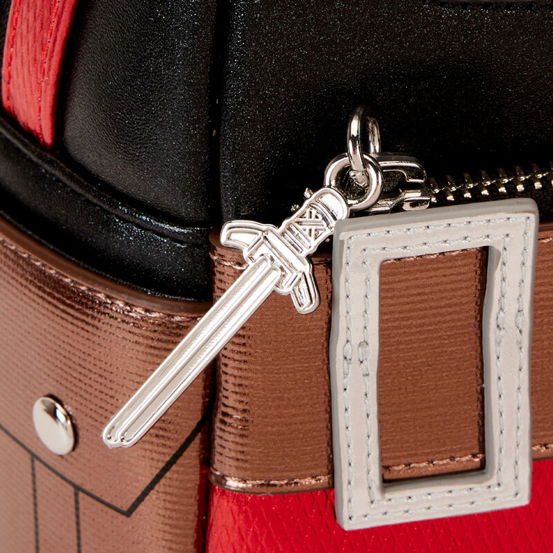 Imagen de Mochila Deadpool Metalllic Marvel Loungefly 26Cm parte de nuestra colección en Espadas y más, sitio oficial.