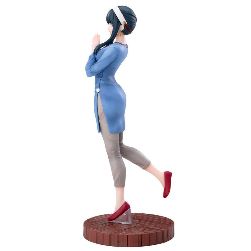 Imagen 2 - Figura Luminasta Yor Forger Season 1 Cours 2 Ed Coordination Spy X Family 15Cm