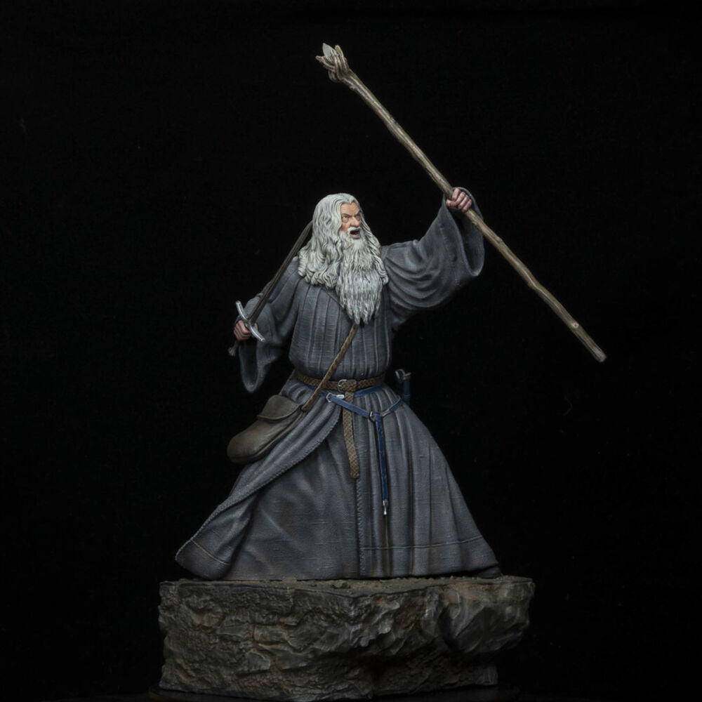 Imagen de Figura Gandalf En Moria El Señor De Los Anillos 18Cm parte de nuestra colección en Espadas y más, sitio oficial.