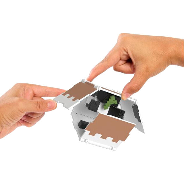 Imagen de Figura Intercambiable Minecraft 9,5Cm Surtido parte de nuestra colección en Espadas y más, sitio oficial.