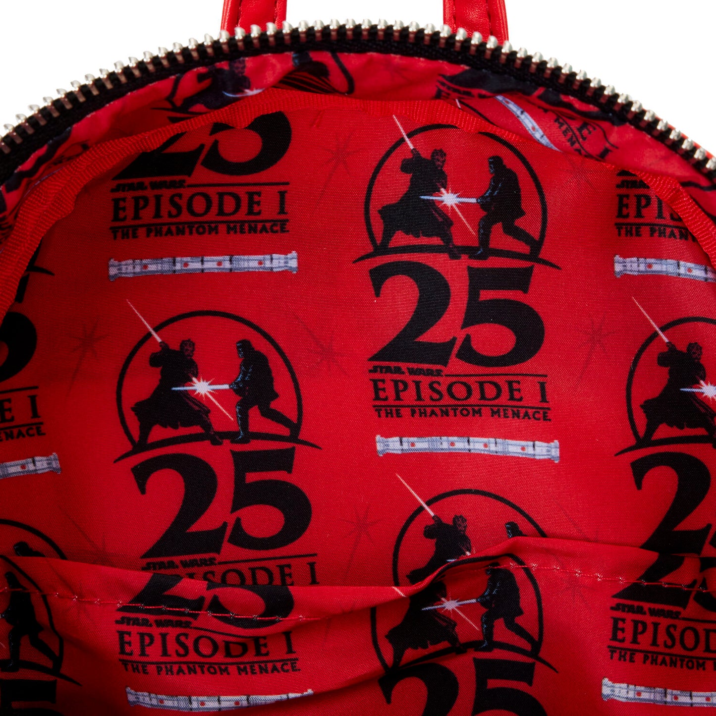 Imagen de Mochila Darth Maul 25Th Anniversary Star Wars Loungefly 26Cm parte de nuestra colección en Espadas y más, sitio oficial.