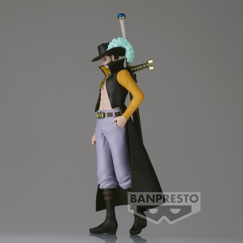 Imagen de Figura Dracule Mihawk The Shukko One Piece 16Cm parte de nuestra colección en Espadas y más, sitio oficial.