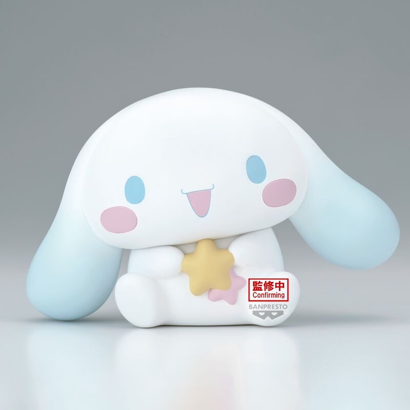 Imagen de Figura Cinnamoroll Softmates Sanrio Characters 15Cm parte de nuestra colección en Espadas y más, sitio oficial.