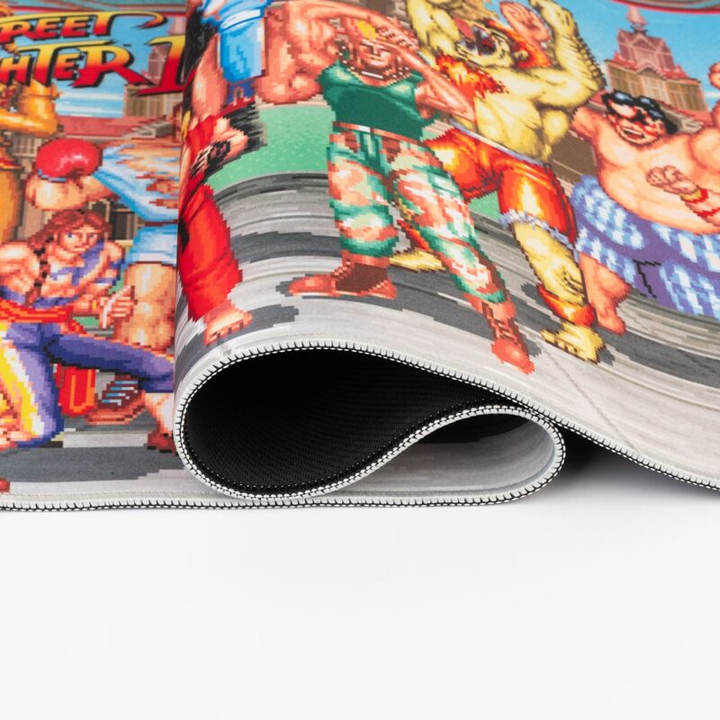 Imagen de Alfombrilla Gaming Street Fighter parte de nuestra colección en Espadas y más, sitio oficial.