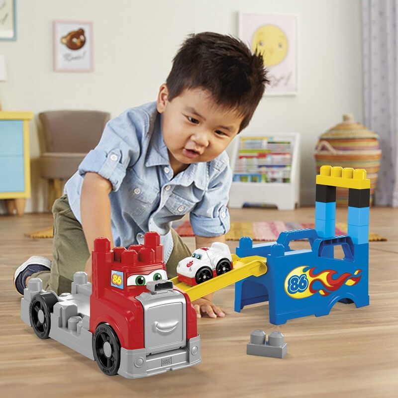 Imagen de Camion Carreras Y Construccion Mega Bloks 16Pzs parte de nuestra colección en Espadas y más, sitio oficial.