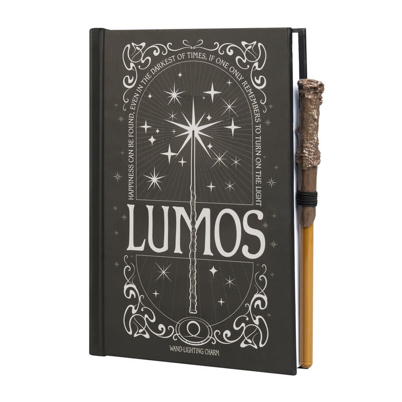 Imagen de Cuaderno A5 Premium Led + Boligrafo Lumos Harry Potter parte de nuestra colección en Espadas y más, sitio oficial.