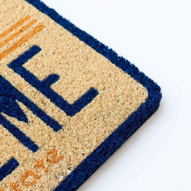 Imagen de Felpudo Matricula Regreso Al Futuro parte de nuestra colección en Espadas y más, sitio oficial.