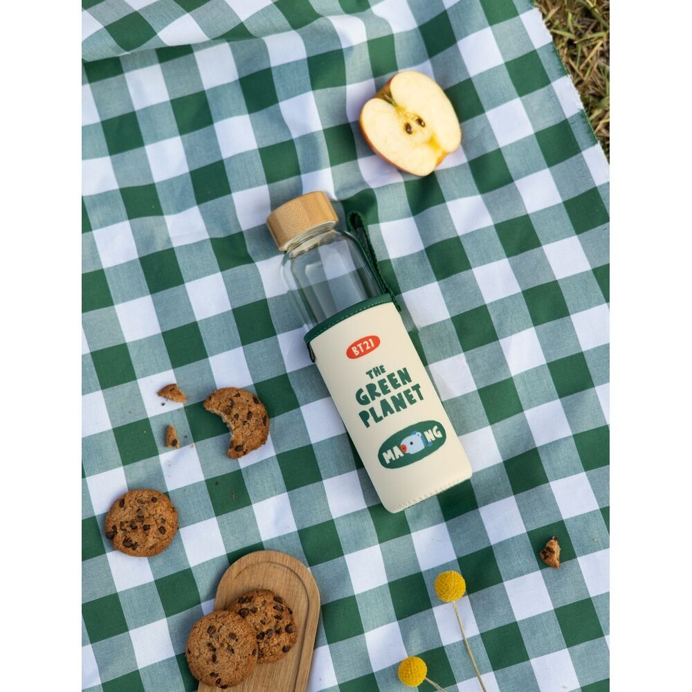 Imagen de Botella Cristal Mang Bt21 parte de nuestra colección en Espadas y más, sitio oficial.