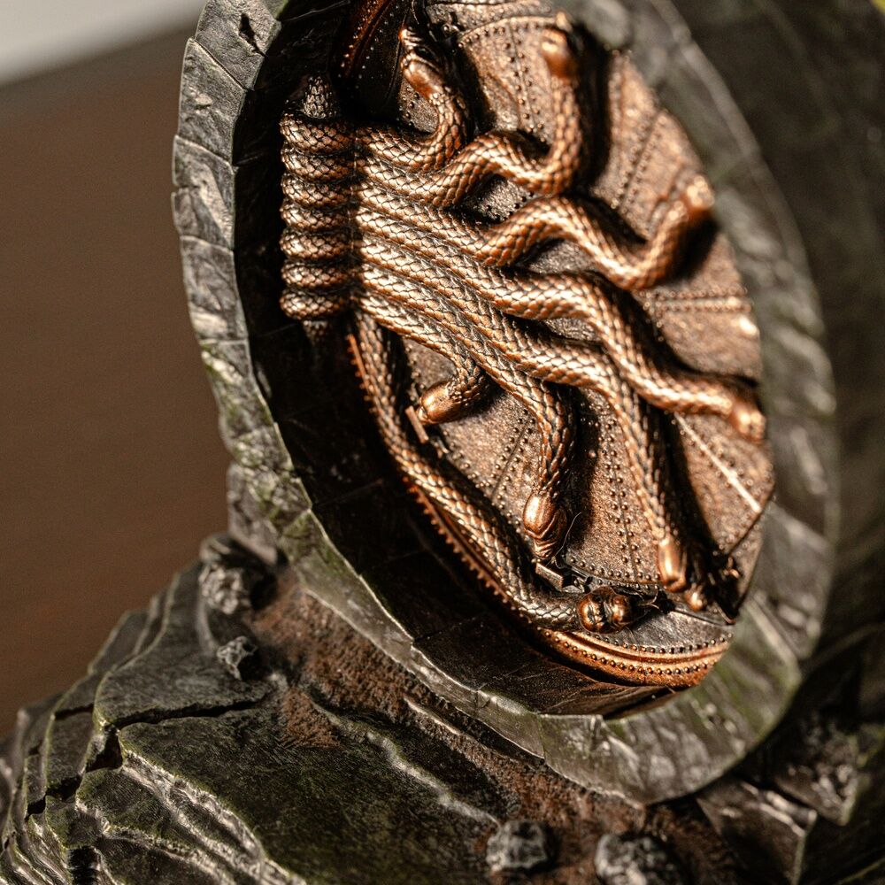 Imagen de Sujetalibros Camara De Los Secretos Harry Potter parte de nuestra colección en Espadas y más, sitio oficial.