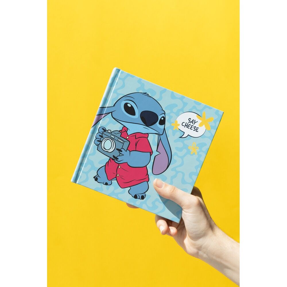 Imagen de Album De Fotos Autoadhesivas Stitch Disney parte de nuestra colección en Espadas y más, sitio oficial.