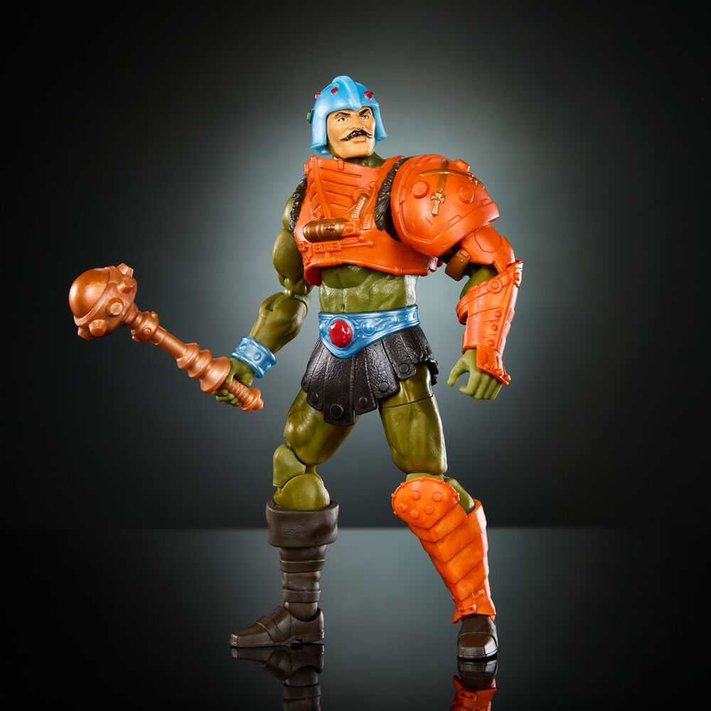 Imagen de Figura Man-At-Arms New Eternia Masters Of The Universe 17Cm parte de nuestra colección en Espadas y más, sitio oficial.