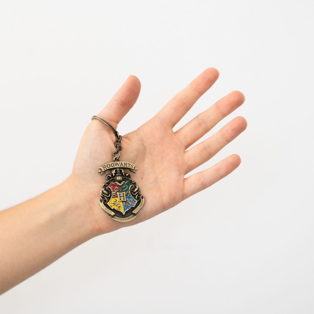 Imagen de Llavero Hogwarts Harry Potter parte de nuestra colección en Espadas y más, sitio oficial.