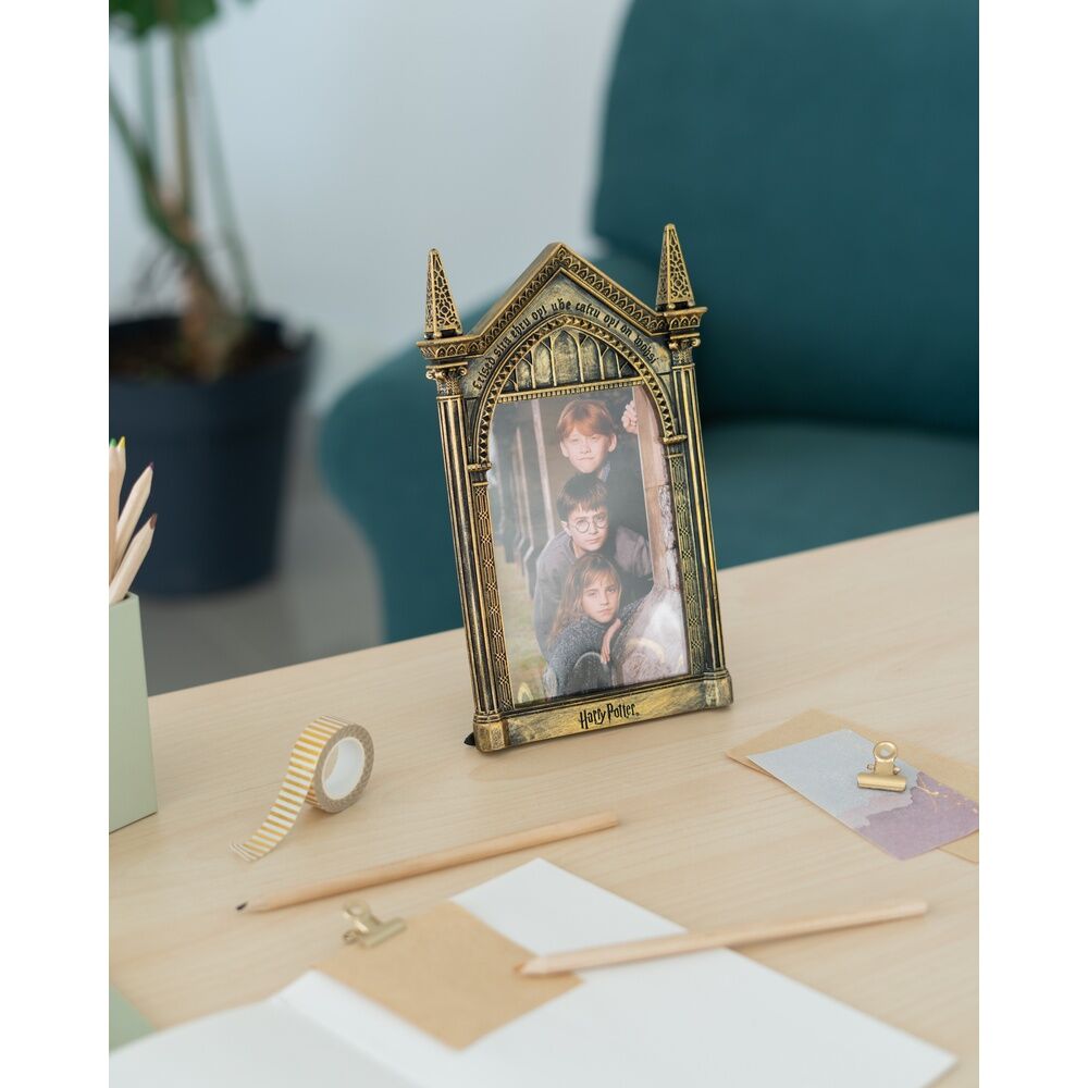 Imagen de Marco De Fotos Espejo De Oesed Harry Potter parte de nuestra colección en Espadas y más, sitio oficial.
