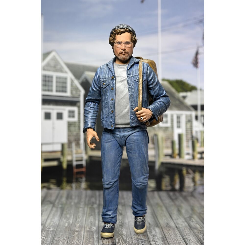 Imagen 3 - Figura Ultimate Matt Hooper Amity Arrival 50Th Anniversary Jaws 18Cm