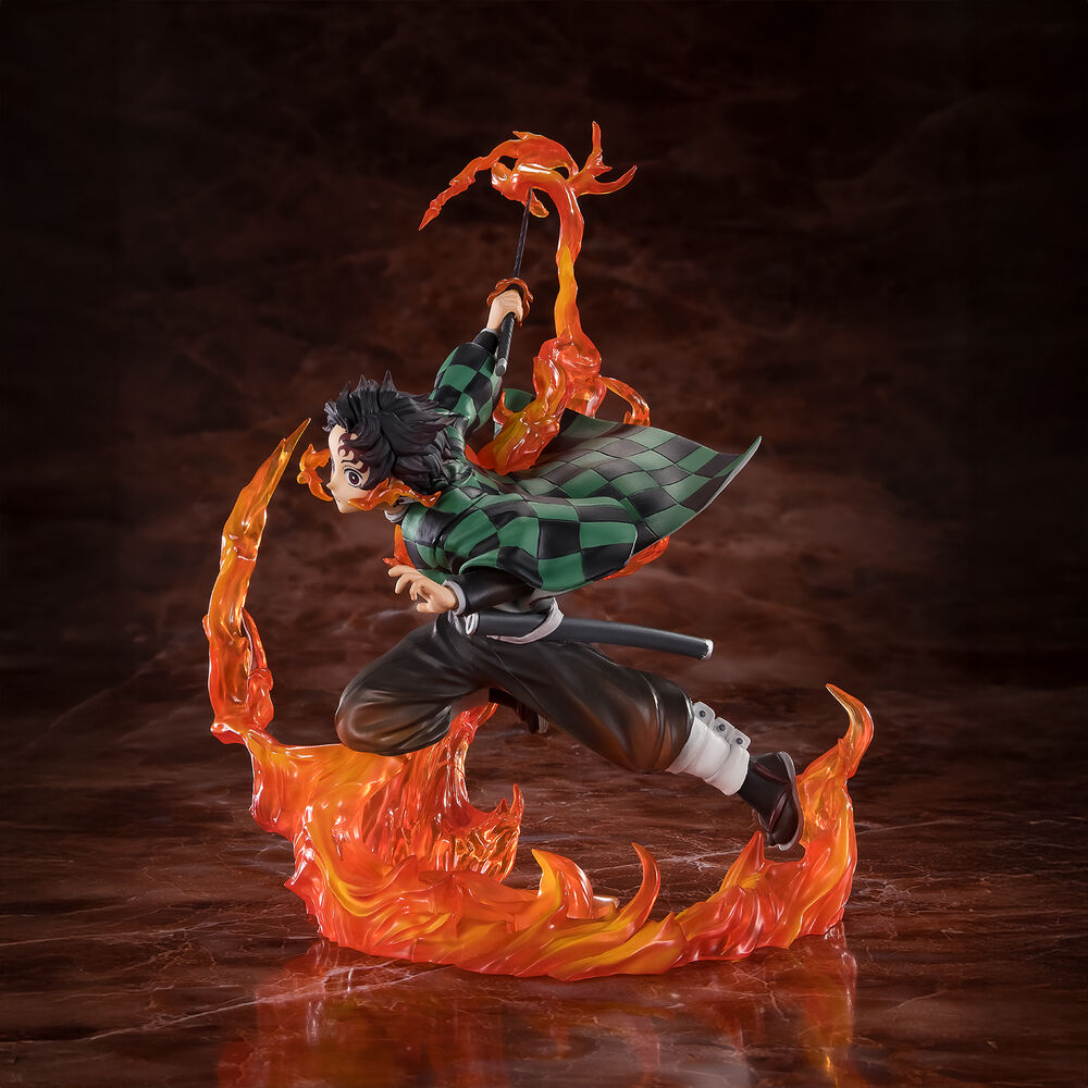 Imagen 2 - Figura Tanjiro Kamado Kyojuro Rengokus Sword Guard Demon Slayer Kimetsu No Yaiba 19,5Cm