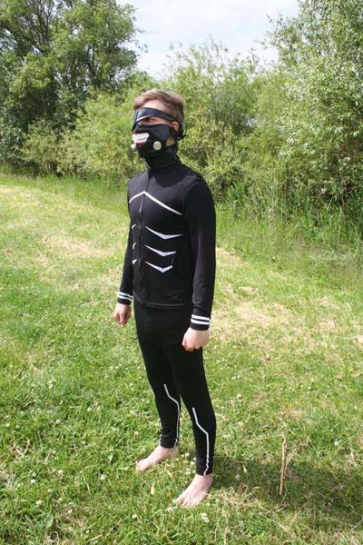 Imagen de Disfraz de cosplay para "Ken Kaneki" de la serie "Tokyo Ghoul Root A" parte de nuestra colección en Espadas y más, sitio oficial.